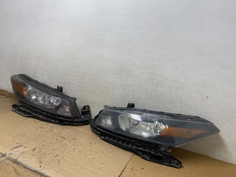 2008 to 2012 Honda Accord Coupe Left+Right Side Headlights OEM U6523 DW - Image 2 of 4