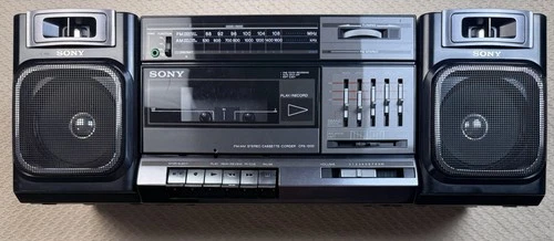 Vintage Sony CFS-1000 Boombox 1980s AM/FM Radio Cassette Player READ DESCRIPTION
