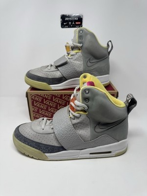 READ Description! Nike Air Yeezy 1 Zen Grey 2009 Mismatched Size Rare 366164-002