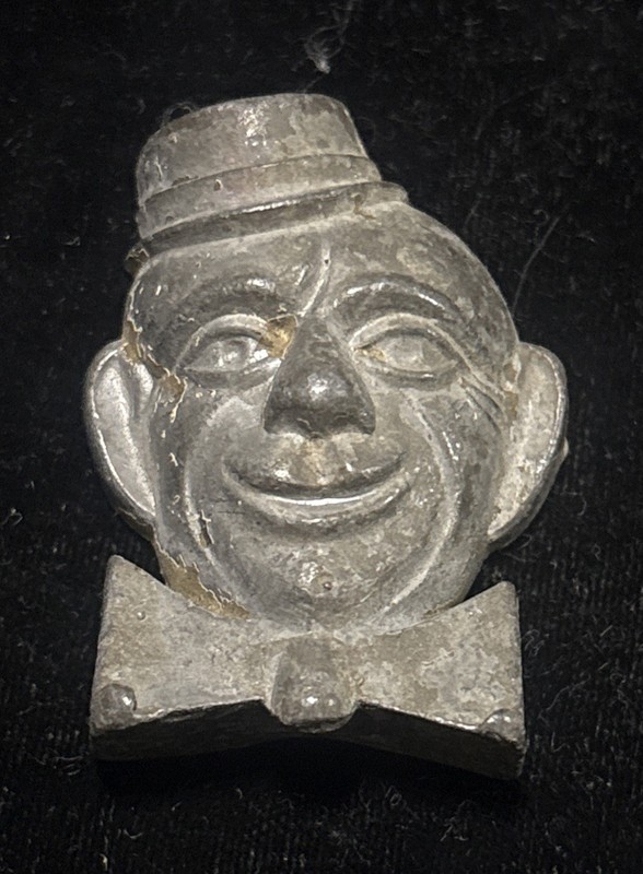 OLD ANTIQUE CLOWN PENCIL SHARPENER C-327