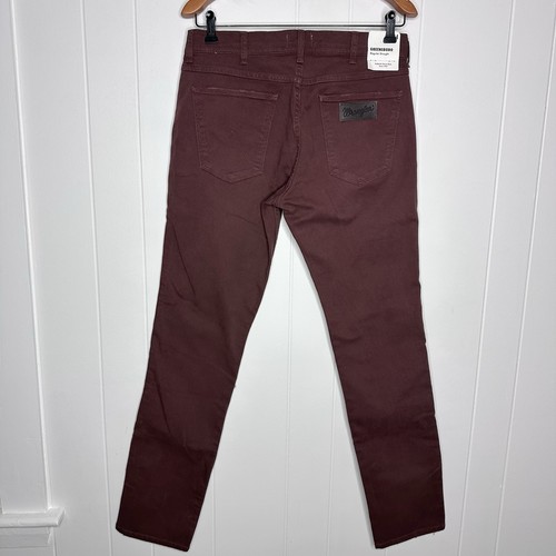 NWT Wrangler Greensboro Regular Straight Jeans - Mens 32x33 - Red Mahogany - Picture 9 of 10