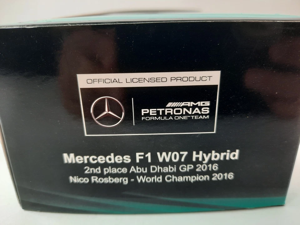 Spark Mercedes W07 #6 Nico Rosberg World Champion Abu Dhabi GP 2016 1/43 S5025 - Immagine 4 di 4