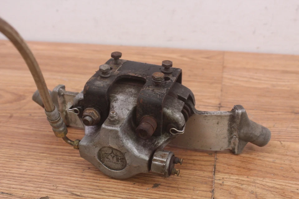 1983 POLARIS INDY 600 Brake Caliper w/ Master Cylinder - Image 3 of 4