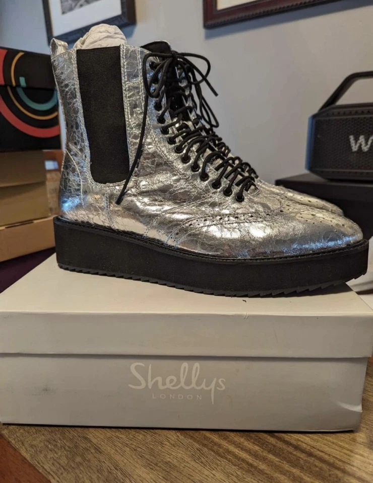 Women's Shelly's London Boots 11 - Image 2 of 3