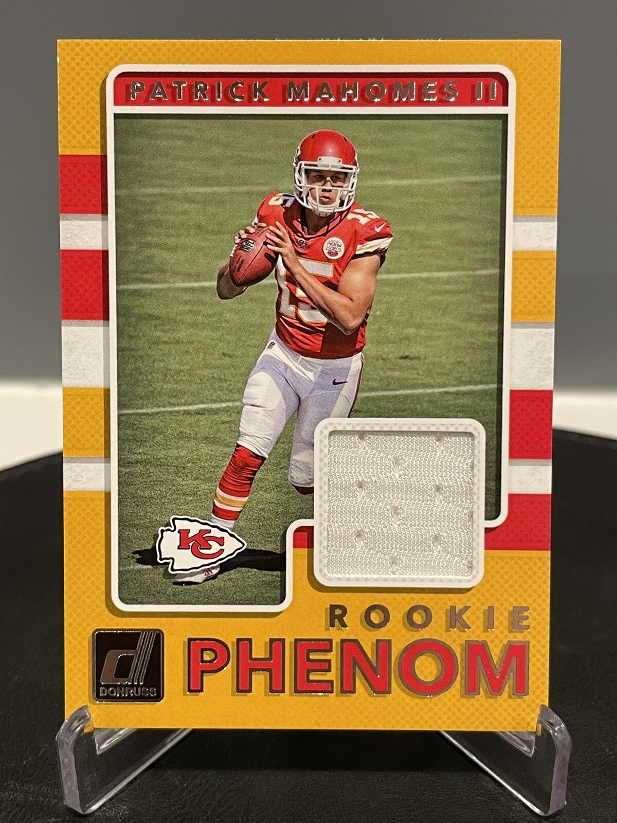 2017 Panini Donruss - Rookie Phenom Jerseys #7 Patrick Mahomes II (MEM, RC)