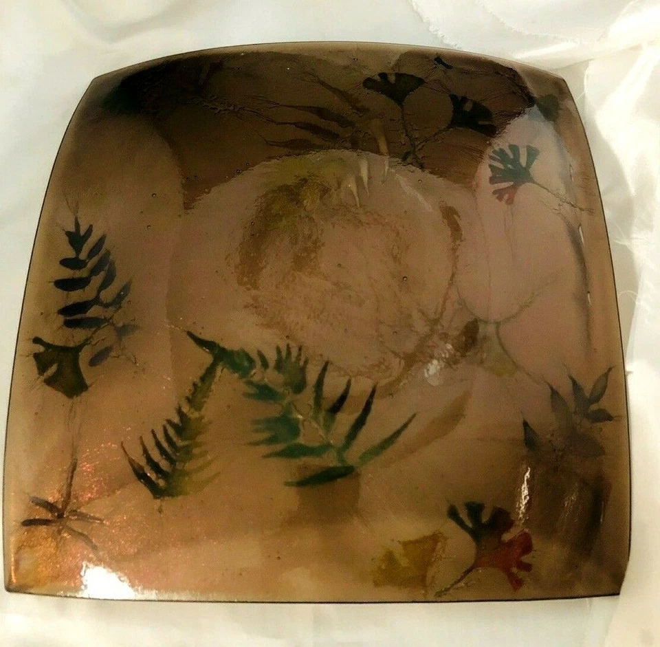 Bandeja grande vintage rosa e roxo arte iridescente vidro esmaltado samambaias libélula - Imagem 3 de 4