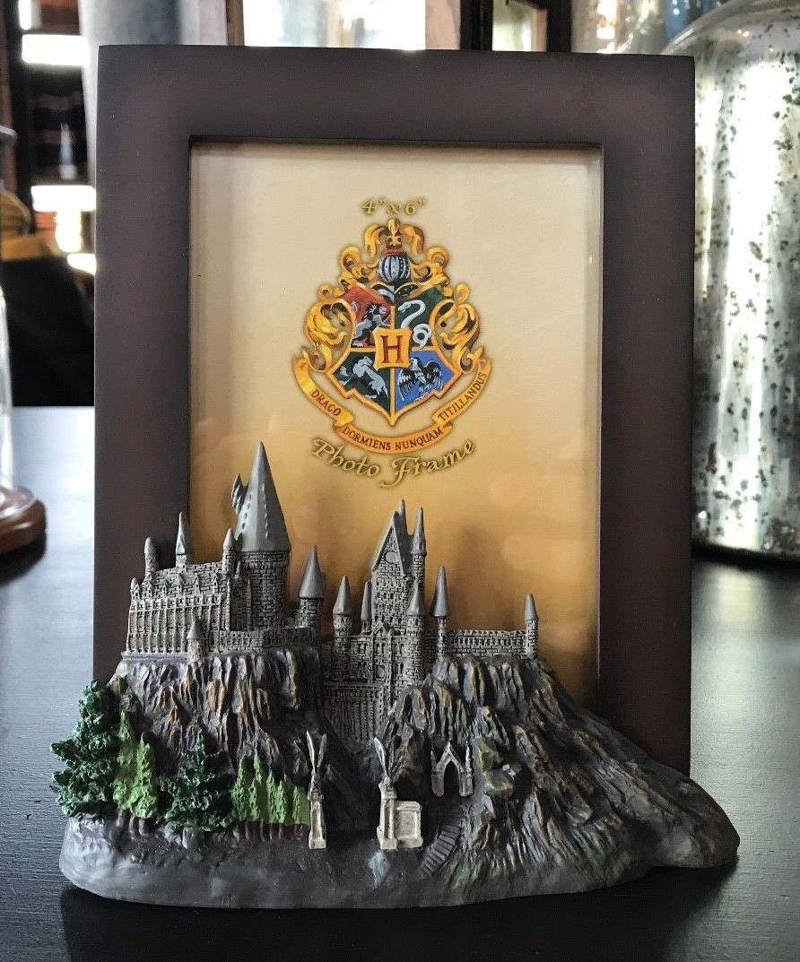 Universal Studios Harry Potter Hogwarts Castle Resin Photo Frame