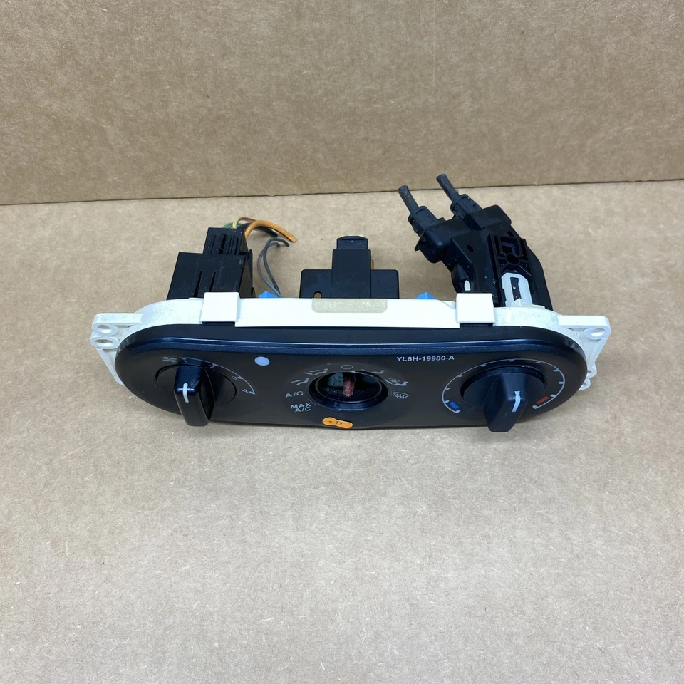 2001-2007 Ford Escape A/C Heater Climate Temperature Control Panel YL8H-19980-A - Image 2 of 4