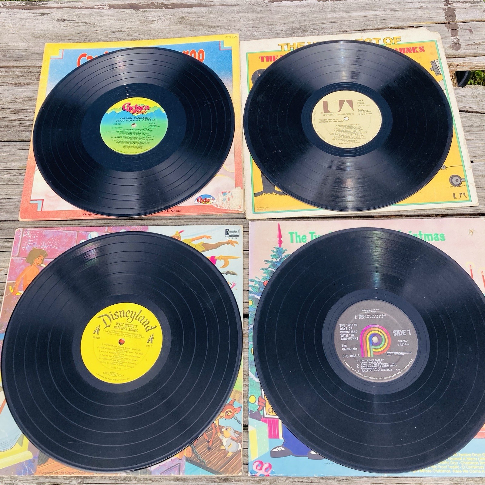 4 Vinyl LP 33 RPM Captain Kangaroo, 2 Chipmunks Albums, & Walt Disney Songs