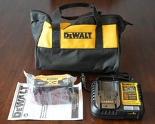 DEWALT 20V MAX XR 5 Ah Battery  Charger  Bag - Starter Kit DCB205C -Open Box