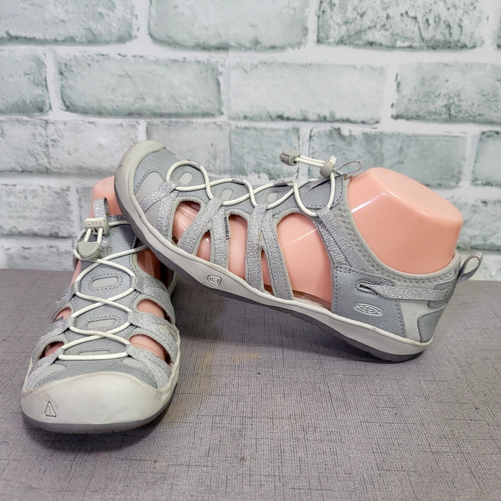 Sandali da pescatore Keen donna 6 Moxie argento punta chiusa cinturino lavabili