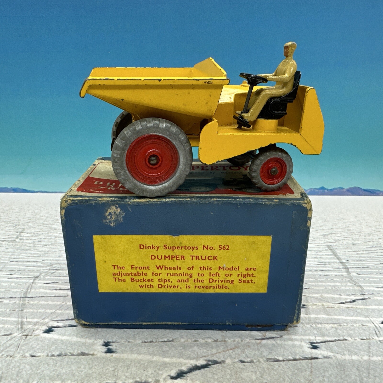 Dinky 562, Muir Hill Dump Truck - Free Price Guide & Review