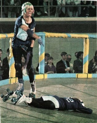 WORLD ROLLER FEDERATION 1990 ROLLER DERBY GAMES DVD (RD-23)