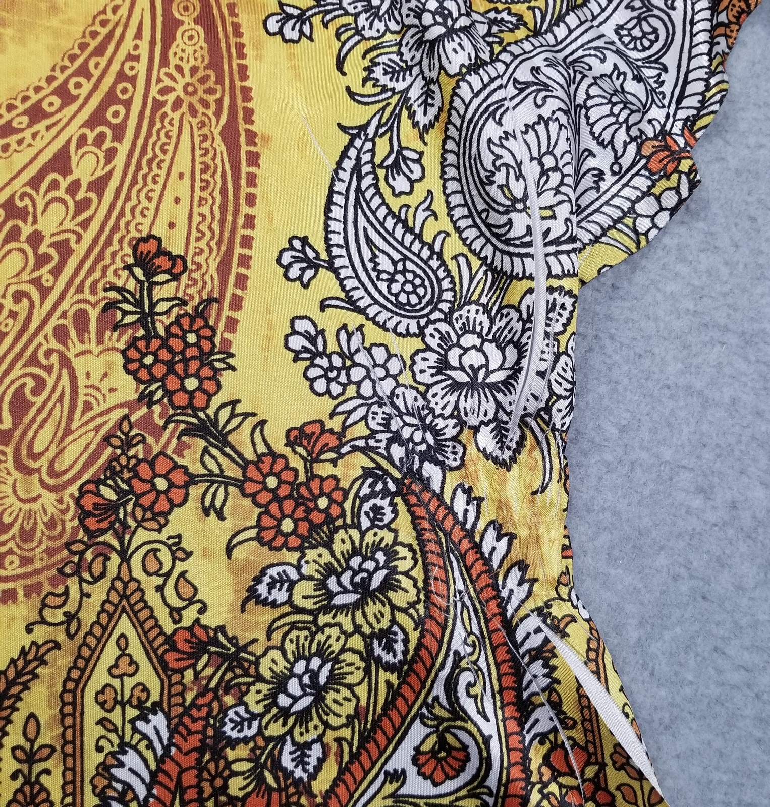 Appropriate Behavior Top Women’s Extra Large Pais… - image 4