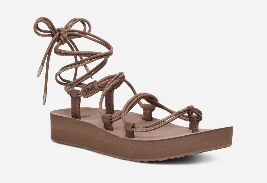 Sandalias Teva para mujer de forma media infinita con plataforma y correa elástica bellota 1151050