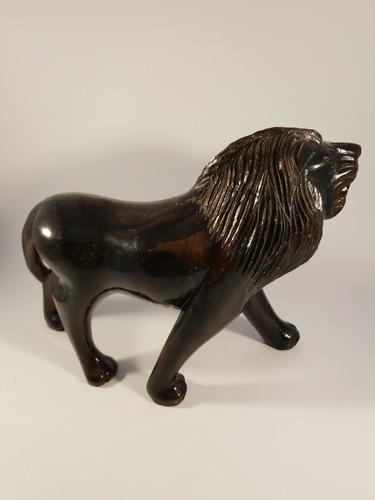 Vintage Hand Carved Wood Lion Sculpture. - Picture 6 of 12