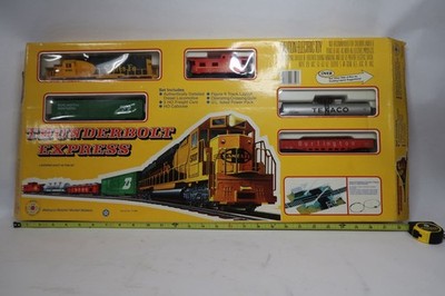 Mehano HO T340 Thunderbolt Express Train Set Tracks Power Pack Santa Fe 5707 A5
