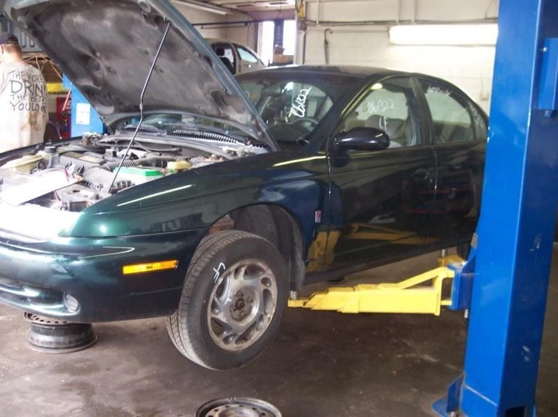 AC Compressor Center Mounted Rear Hose Fits 94-98 SATURN S SERIES 10647766 - Image 3 of 4