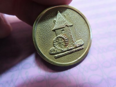Vintage Metal Button*LIVERY-STYLE metal pictorial building/watermill *1-1/8'' S15