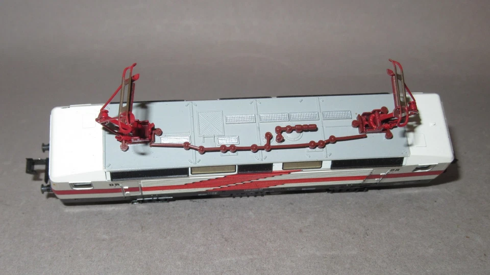 MINITRIX DDR Reichsbahn Elektrolok DR BR 212 001-2 in OVP 12880 Top! - Bild 3 von 4