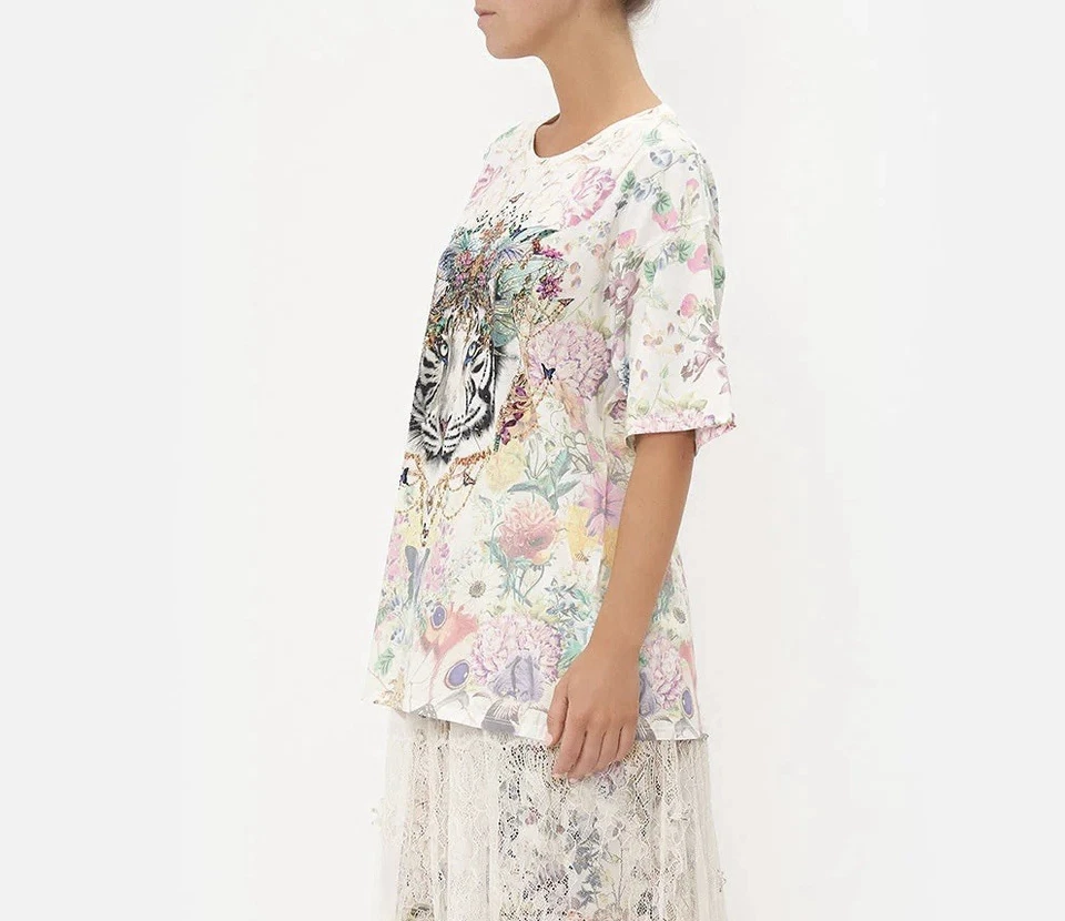 Camiseta Camilla Oversize Band Queens Bee Hive tamanho P - Imagem 4 de 4