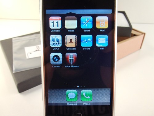 Apple iPhone 2g 8gb 1st Generation A1203 & Black Slim Box - Rare 2007 - OFFERS - Picture 2 of 22