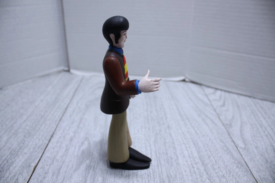 (1999) Figura McFarlane Toys: The Beatles Yellow Submarine Paul McCartney Foto 3 de 4