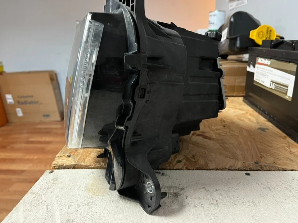 Faro LED derecho pasajero derecho Land Rover Defender 2020 2021 2022 2023 Foto 2 de 4