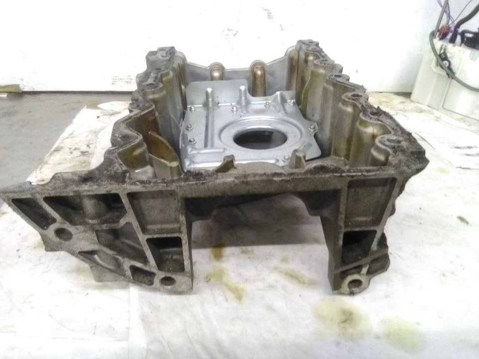 Ford Explorer 13-19 cárter de aceite 3,5 litros sin turbo Foto 2 de 4