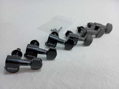 Jackson JS Series Tuners Black 6 In Line Right Handed 45  Tab
