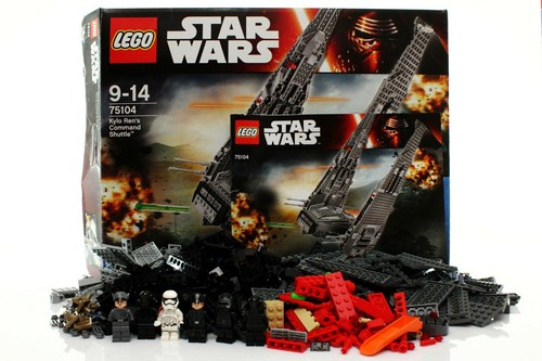 Lego Star Wars Set 75104 Kylo Ren's Command Shuttle 100% complete + instr. + box - Picture 1 of 6