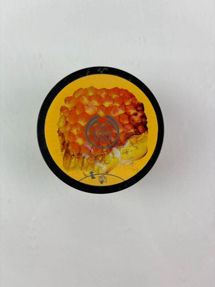 The Body Shop - HoneyMania Exfoliating Cream Body Scrub - 1.9 oz. - Imagem 2 de 4