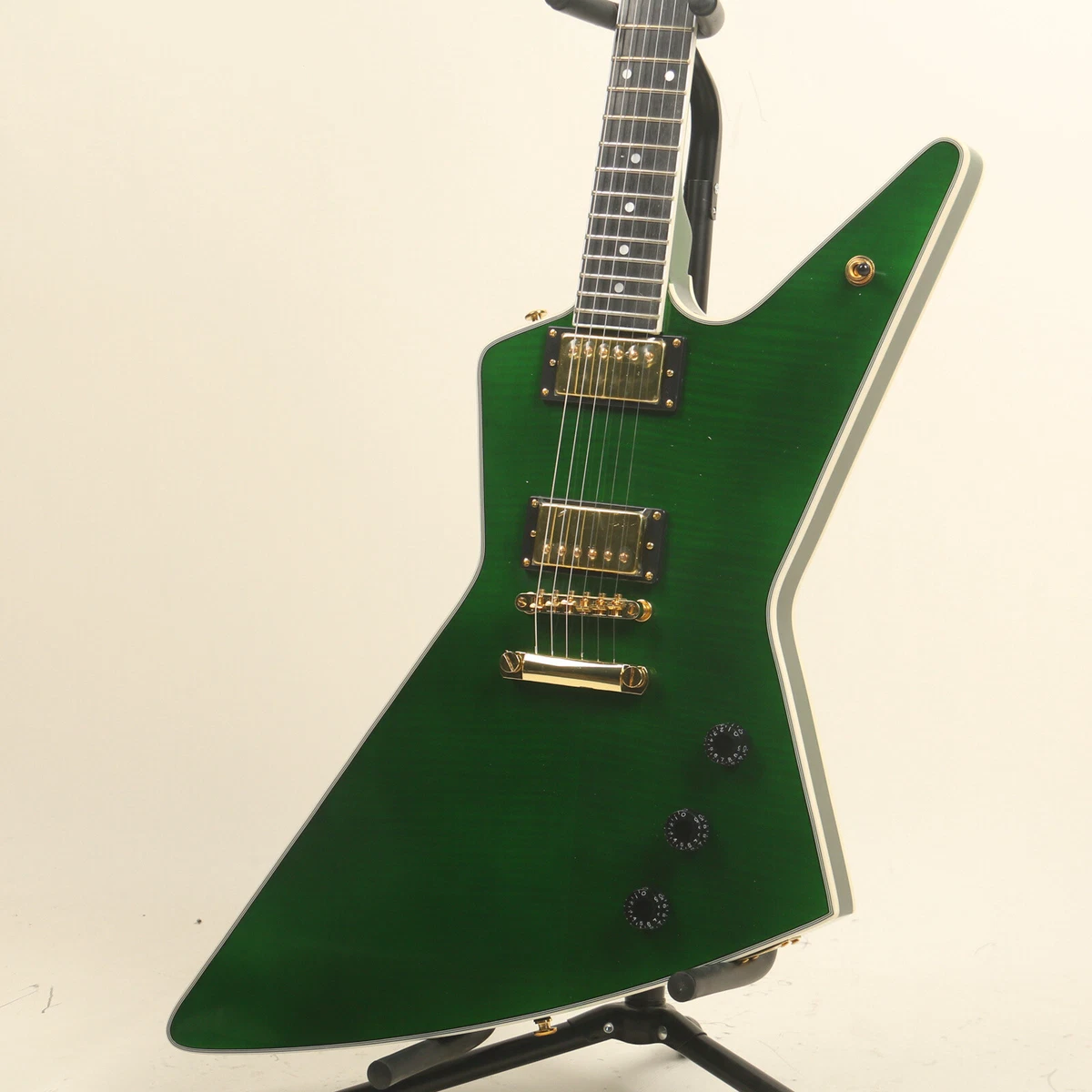 Green explorer guitar deals