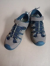 Men's Sandals Size 4 