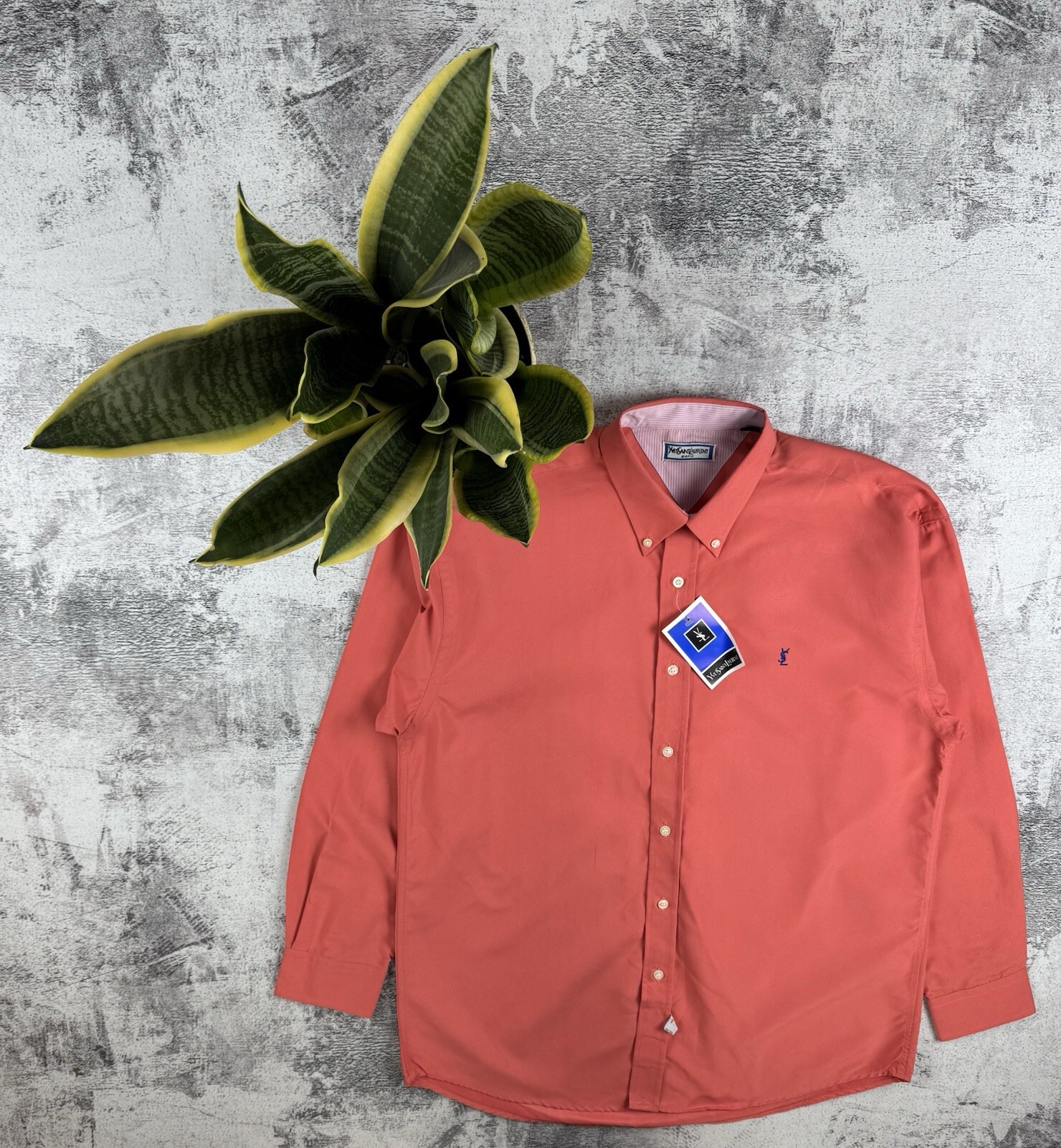 Camicia vintage NUOVA etichetta Yves Saint Laurent YSL 80S rosa manica lunga lusso bottoni