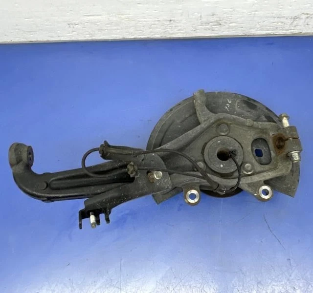 2004-2023 Nissan Armada Front Left Driver Spindle Knuckle Assembly Oem - Image 2 of 4