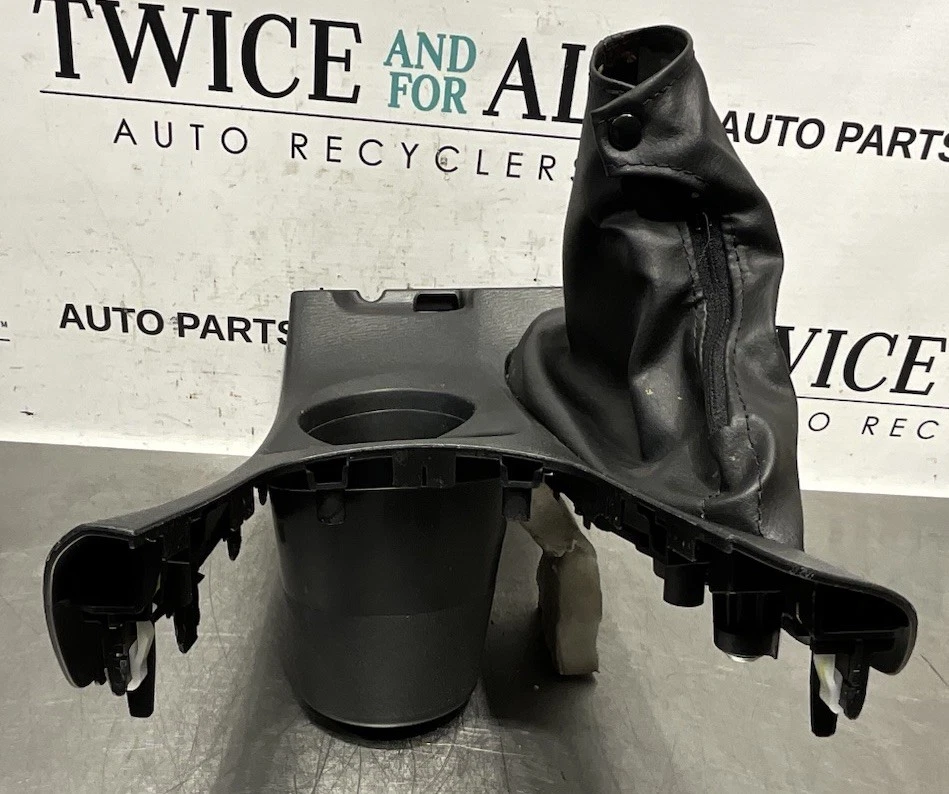 Mazda 3 Mazda3 2014-2016 consola central portavasos con arranque de freno de mano BJS7-64431 Foto 4 de 4