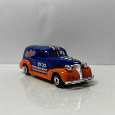 1939 39 Chevy Panel Van Collectible 1/57 Scale Diecast Diorama Model