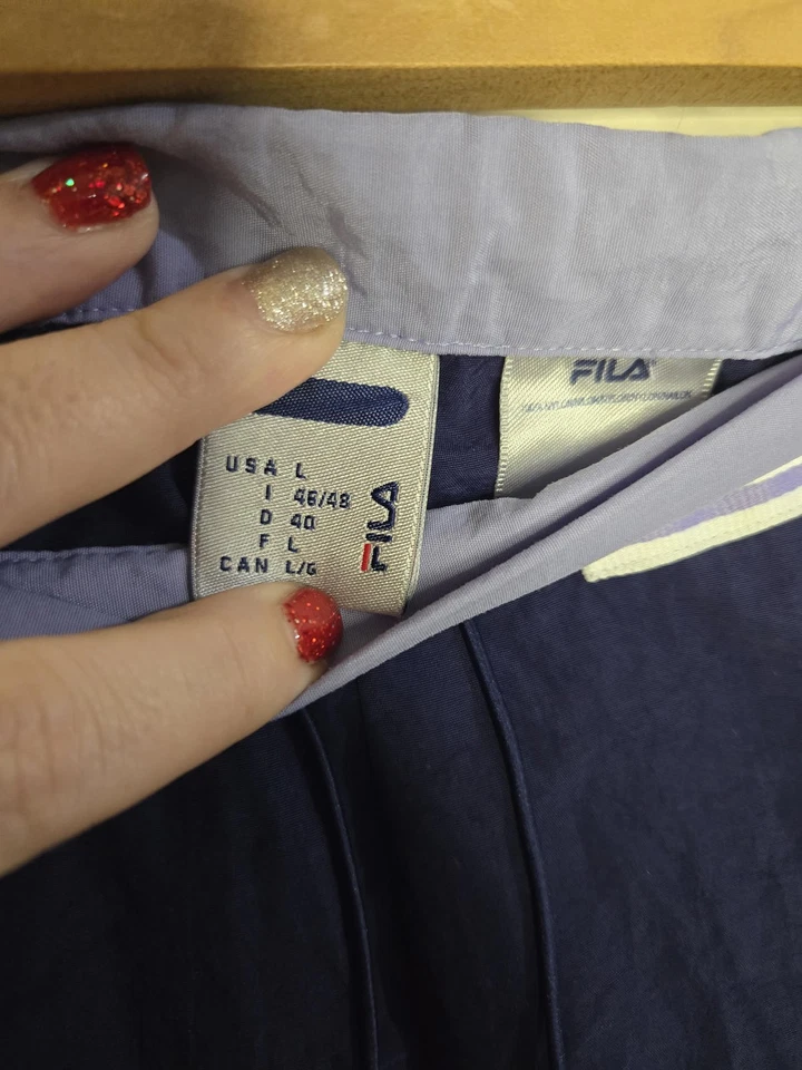 Vintage FILA Women's Navy and Light Blue Carpi Size L - Photo 2/4