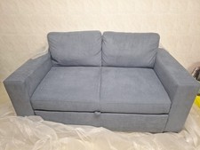 divano  3 posti nuovo