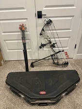 Bowtech Revolt x RH 70LB Bow Package