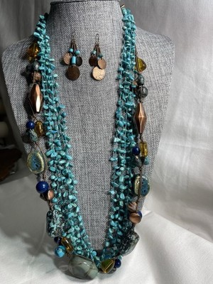 This A Beautiful Set 2 Necklaces And Earrings Torquise And Bronze