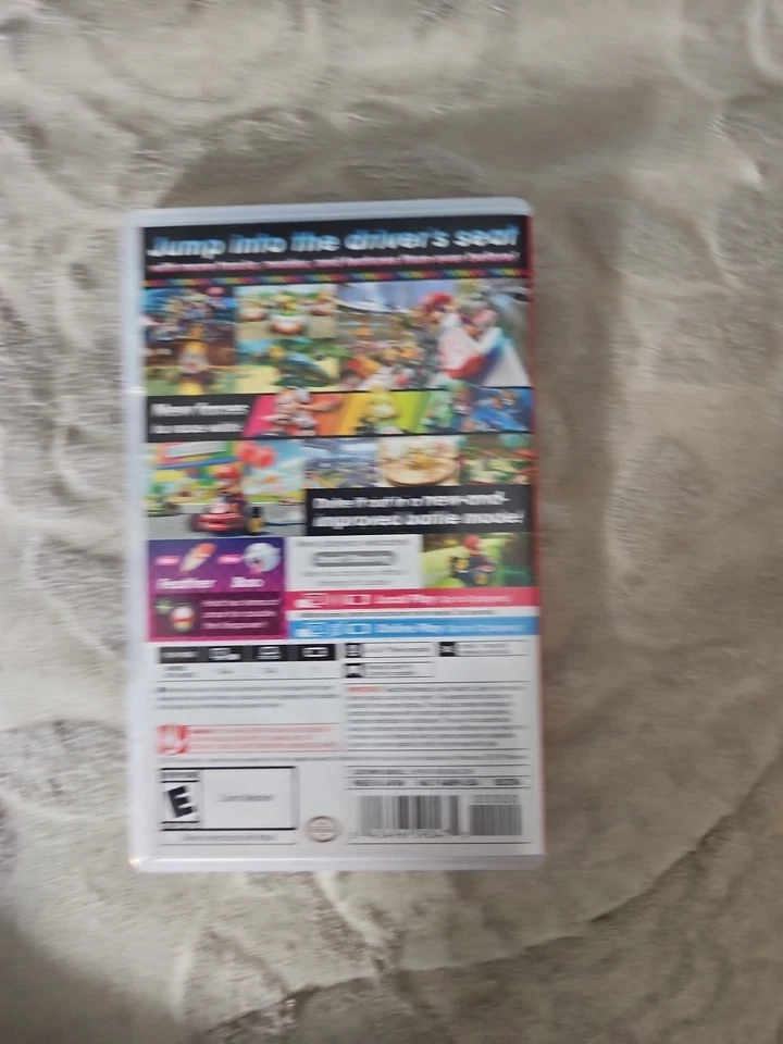 Mario Kart 8 -- Deluxe Edition (Nintendo Switch, 2017) - Image 2 of 3