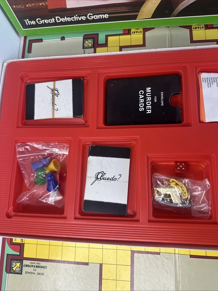 Vintage 1983 Cluedo The Detective Board Game Waddingtons - Image 3 of 4