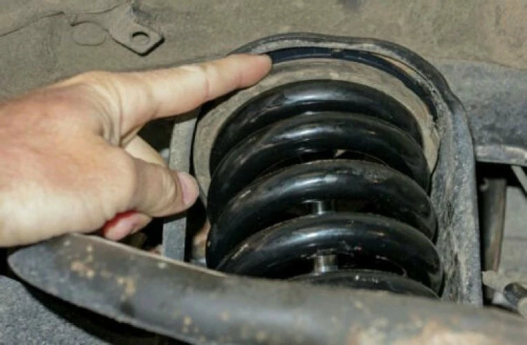 Front Coil Shock 35MM Thickness Spacers For Mitsubishi Triton L200 05-ON 4x4 4WD - Image 3 of 3