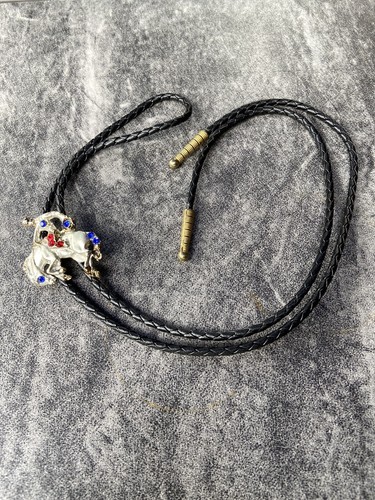 SILVER RODEO COWBOY MAN/HORSE WITH BLUE/RED DIAMANTES STONES WESTERN BOLO TIE. - Picture 7 of 7