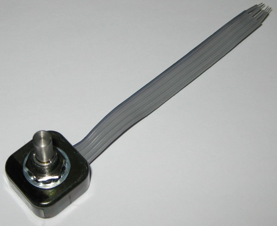 Oak / Grigsby Rotary Encoder - 128 Pulse/Rev - 91Q128 - 2 CH Full Quadrature - Image 3 of 4