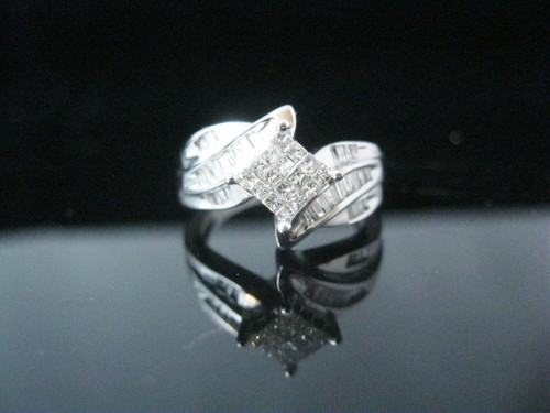 10K WHITE GOLD .75 CTTW. DIAMOND ENGAGEMENT RING 16 PRINCESS CUT CENTER DIAMONDS