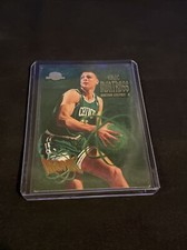 1995-96 SkyBox Premium Atomic Boston Celtics Basketball Card #A1 Eric Montross