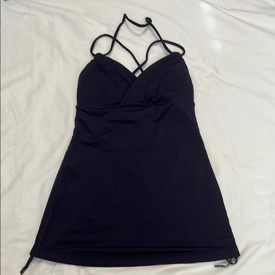 #ad Lululemon Integrity Hot Tank Black Swan Size 2 $28.00